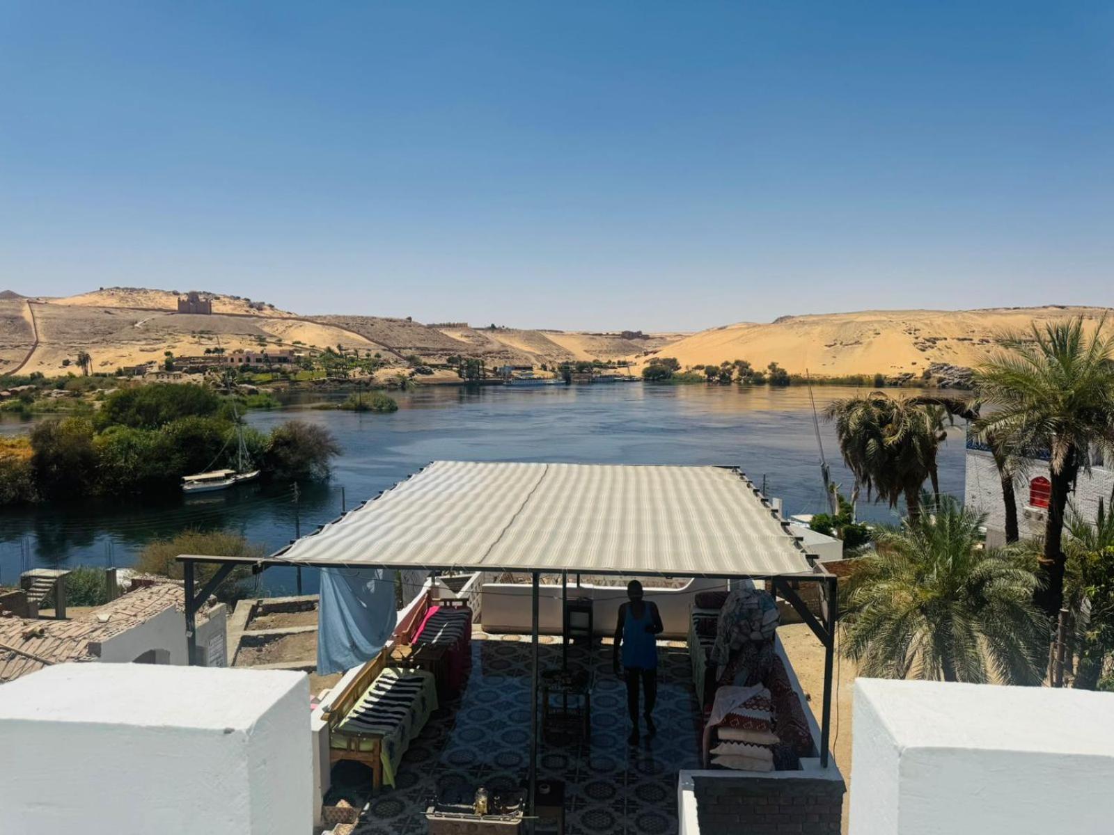 Seko Kato Nile View Hostel Aswan Exterior photo